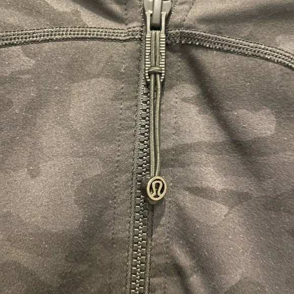 Lululemon Define Jacket - Picture 5 of 7